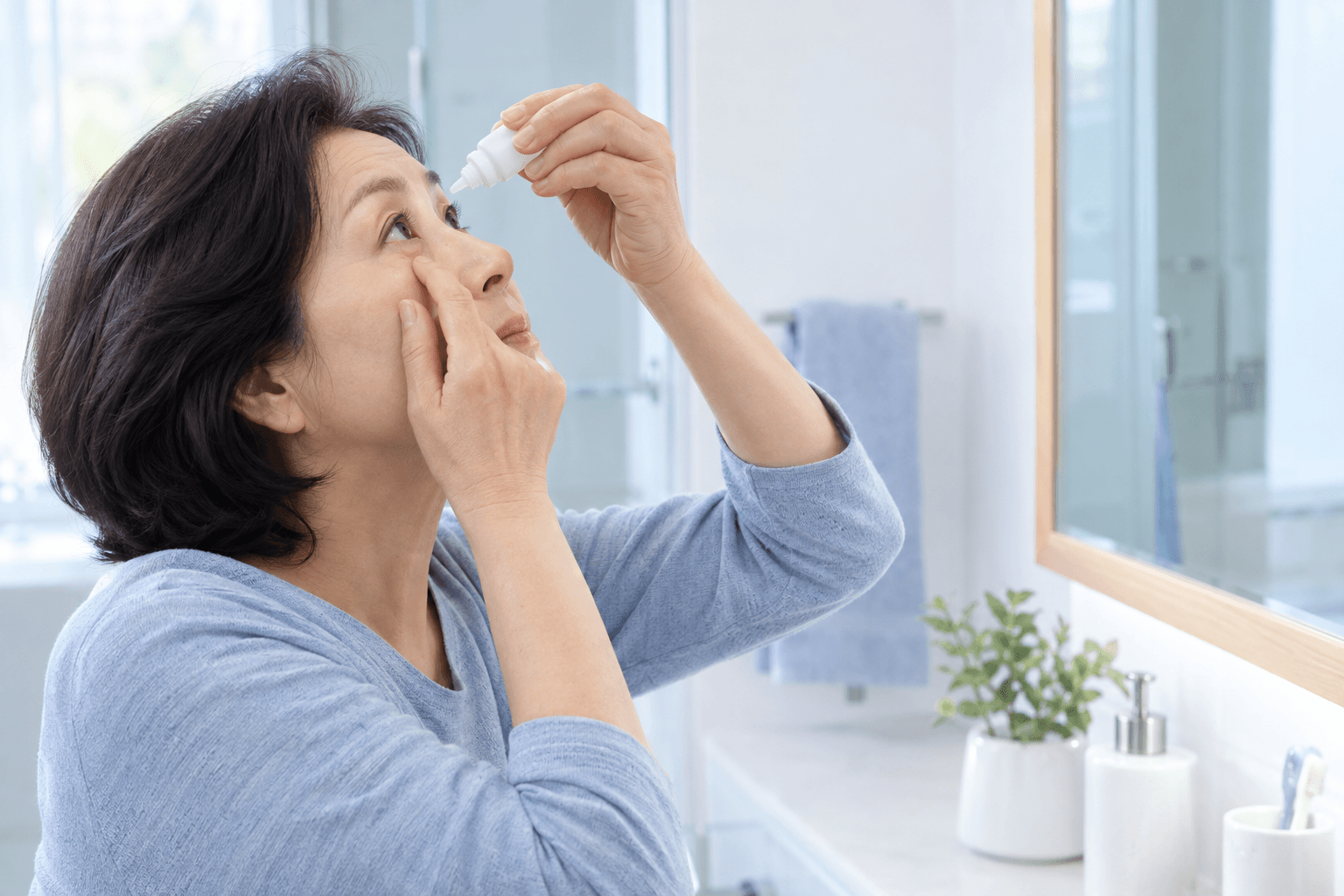 신논현 녹내장 치료, 안약을 오래 사용할 때 확인해야 할 점